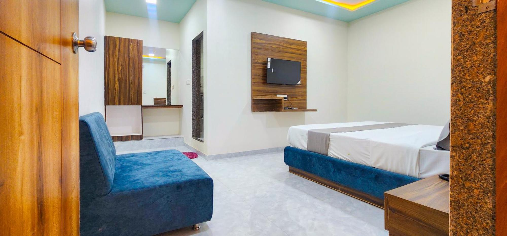 Hotel Nova Blue Ахмедабад Екстер'єр фото